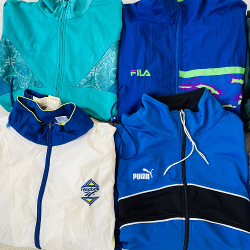 LOT of Branded Sport Jackets & Coats  MIX " Vintage & Retro "