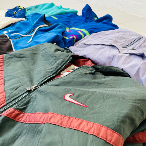 LOT of Branded Sport Jackets & Coats  MIX " Vintage & Retro "